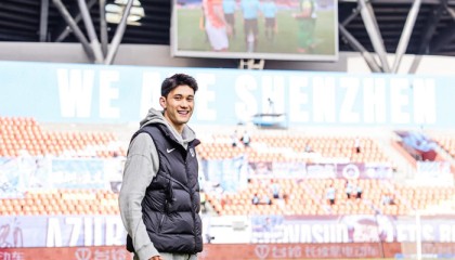 联赛冠军拼图！拜合拉木加盟成都蓉城！年仅23岁，已是国足主力！|转会|深圳新鹏城|亚冠精英|成都蓉城足球俱乐部|年轻球员转会_新浪体育_新浪新闻